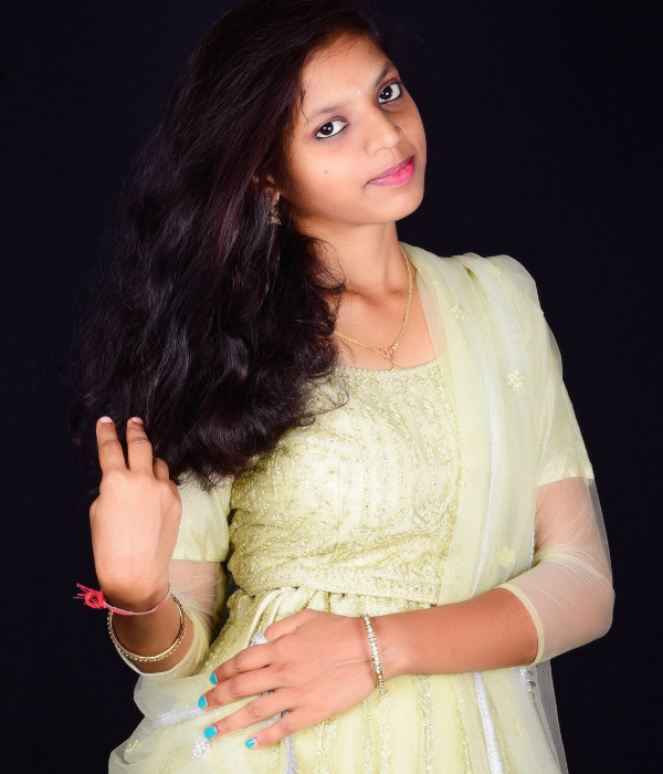 https://nayakavaduvararavedike.com/v-uploads/v-profiles/female.png