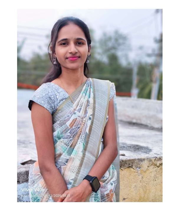 https://nayakavaduvararavedike.com/v-uploads/v-profiles/female.png