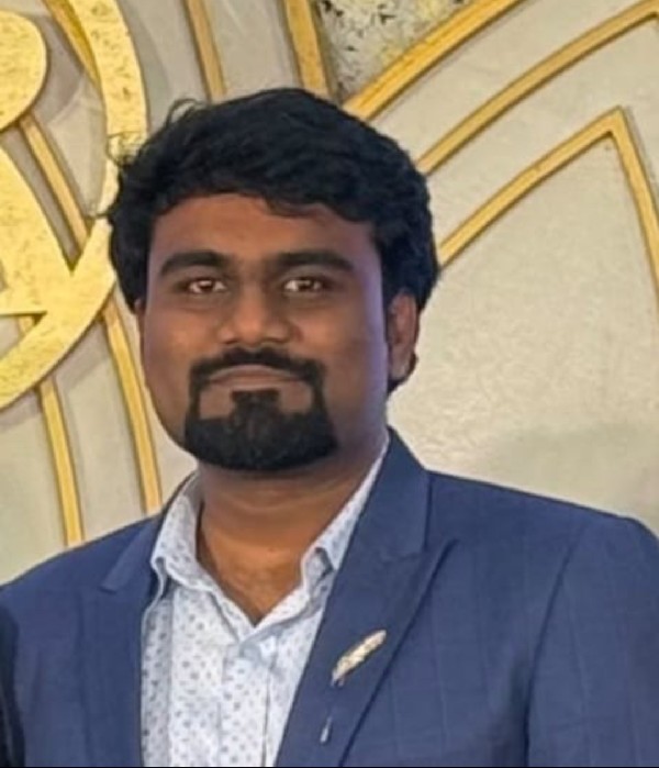 https://nayakavaduvararavedike.com/v-uploads/v-profiles/female.png